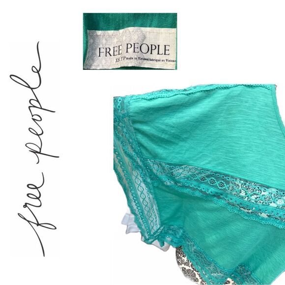 Free People Women’s Green Lace Trim Inset Bat Wing Sleeve Top -‎ Size XS - Picture 3 of 3